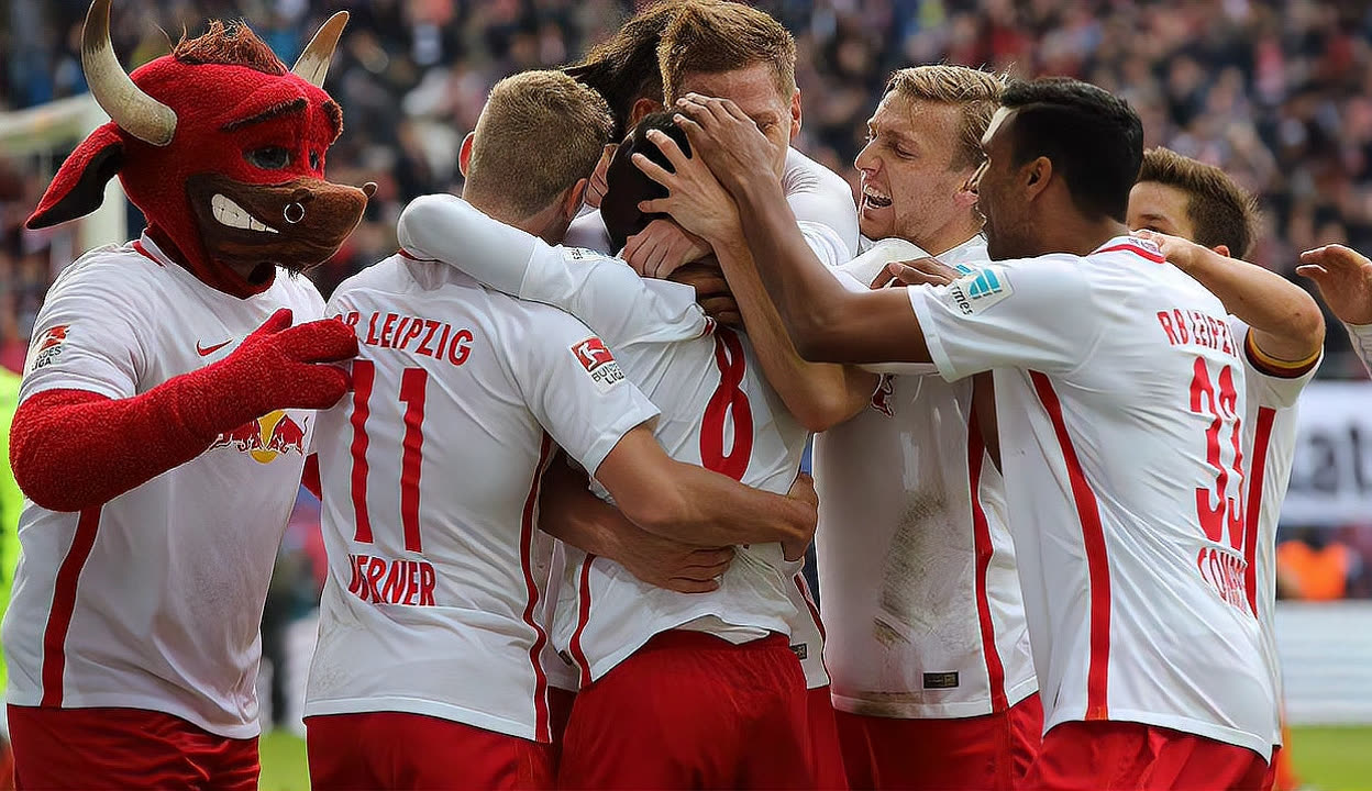 J9九游会赛地聚焦:中超转会期热度飙升;莱比锡绝杀压哨;细节曝光;细节决定成败的简单介绍