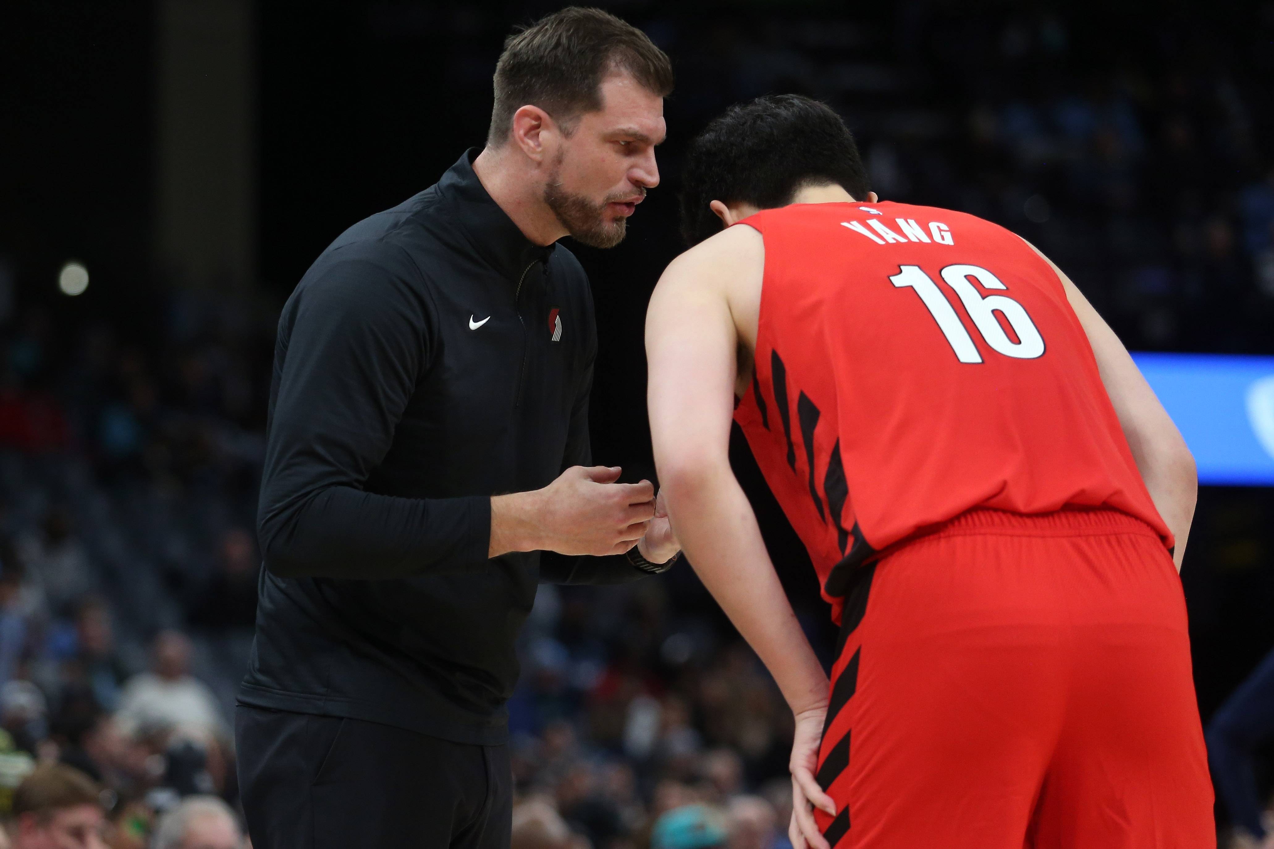 J9九游会登录入口包含从东契奇在快船比赛中战术调整到JackeyLove爆冷击败TES，Rookie在美国队比赛中精彩发挥的词条